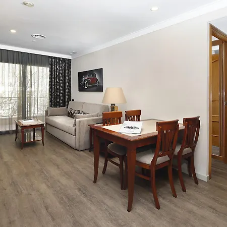 Apartaments-hotel Hispanos 7 Suiza 4* Barcelona