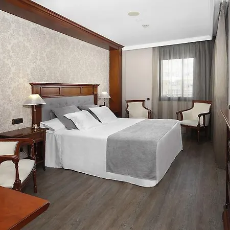 Apartaments-hotel Hispanos 7 Suiza 4*