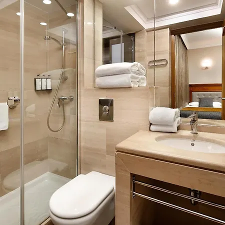 Apartaments-hotel Hispanos 7 Suiza Aparthotel 4*